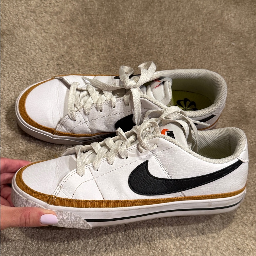 Nike White and Black Sneakers with Gold Details